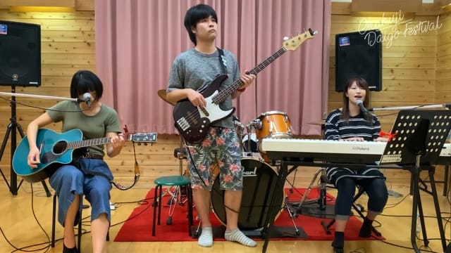 動画サムネイル