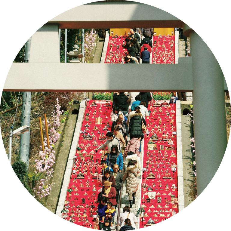 百段階段でひなまつり